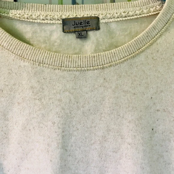 Juelle sweatshirt with embroidery on arms ! Hidden pockets - Picture 3 of 7